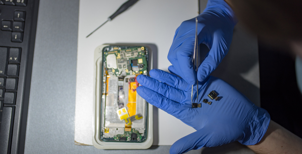 eFix Electronic Repairs & Accessories CS Square Shopping Centre